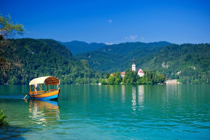 Ljubljana: Lake Bled Experience Small Group Half-Day Tour - Traveler Experiences