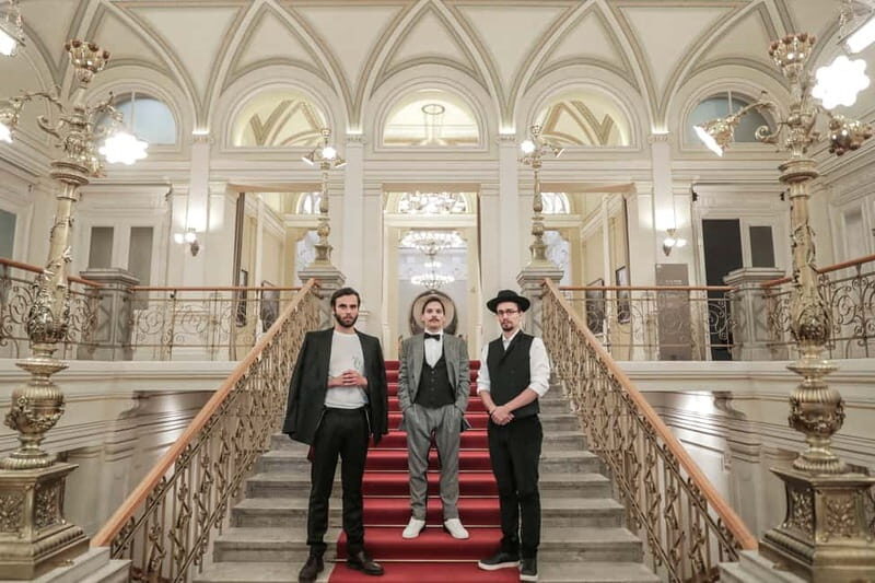 Ljubljana: Moustache Tour - Discovering Ljubljana’s Artistic Spirit on Two Wheels