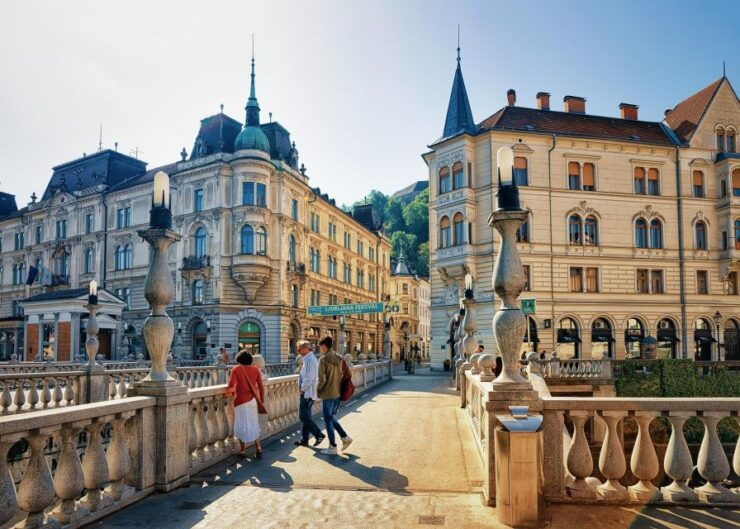 Ljubljana: Private Exclusive History Tour With Local Expert - Booking Information