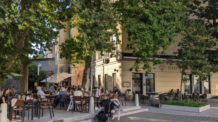 Ljubljana: Romantic Old Town Self-guided Discovery Tour - Booking and Flexibility