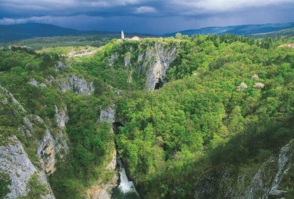 Ljubljana: UNESCO-Listed Škocjan Caves and Piran Day Trip - Recommendations for Fitness Level