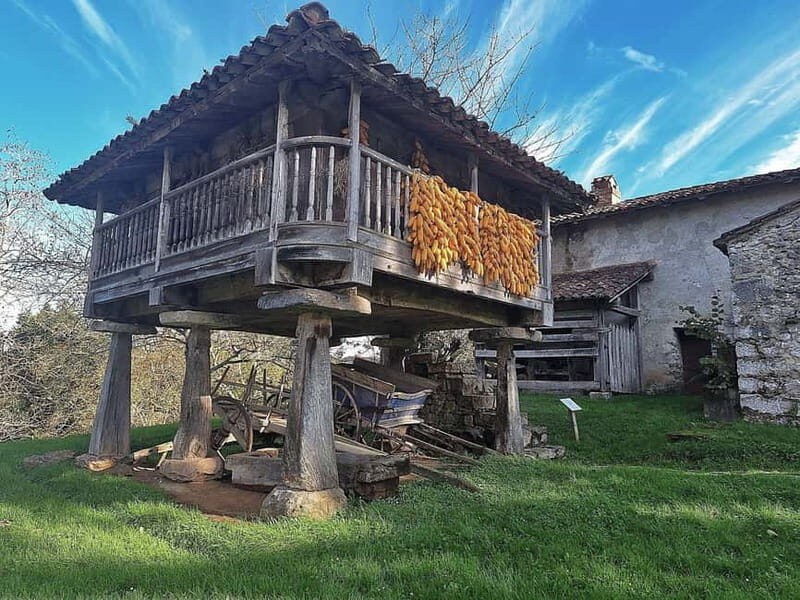 Llanes and Ethnographic Museum Eastern Asturias Tour - Strolling Through Llanes’ Historic Heart
