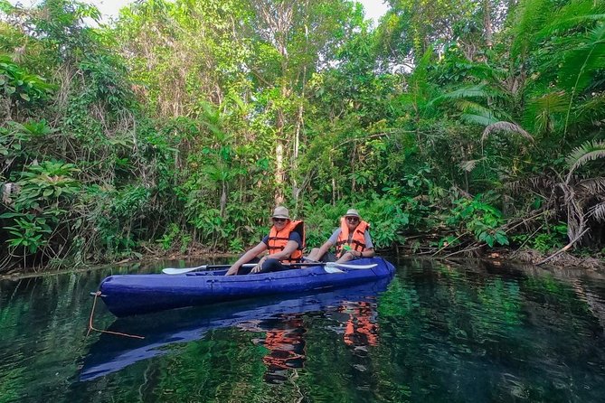 Local Breakfast and Kayaking - Combining Adventure and Gastronomy: Planning Your Local Breakfast and Kayaking Adventure