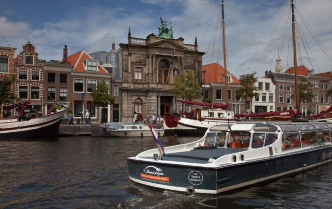 Local Cheese and Wine Cruise Through Haarlem - Booking and Availability