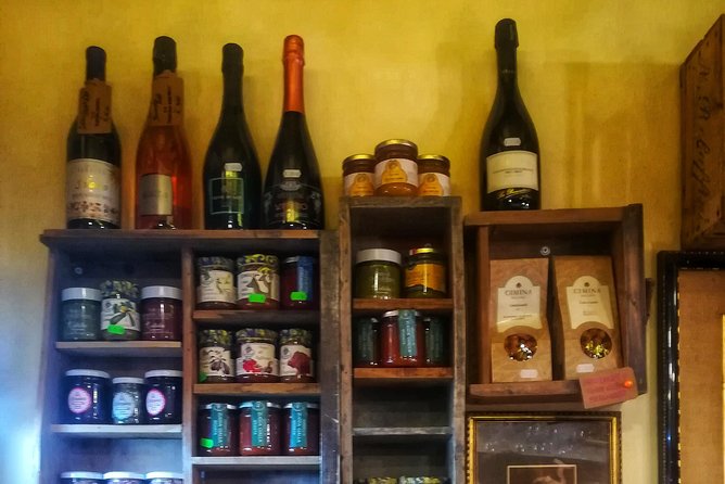 Local Craft Beer Walkin Rome - Aperitivo Snacks and Beer in Trastevere