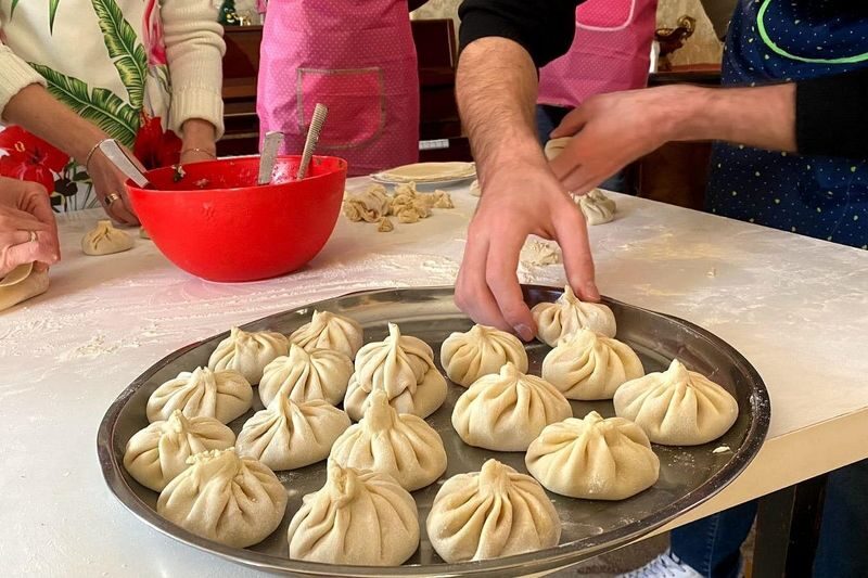 Local Family Food Tour in Tbilisi - A three-hour evening, from 6 to 9