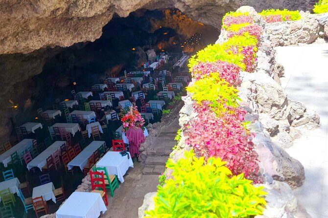 Local Fun from CDMX to The Grotto and the Pyramids of Teotihuacá - Experience the Best of Teotihuacan with a Local-Focused Tour from CDMX