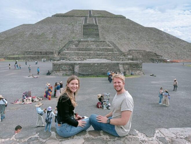 Local Guide for Teotihuacan - Included in the Tour