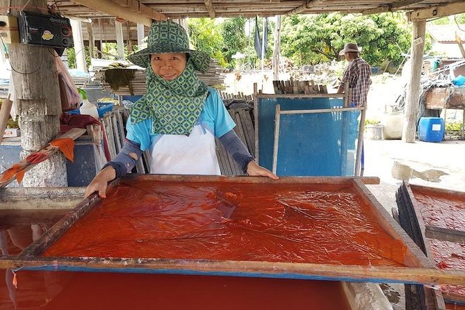 Local Handicraft Tour in Chiang Mai - Hassle-Free Excursion With Inclusions