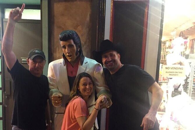 Local Insider's Walking Tour of Downtown Nashville - An In-Depth Look at the Tour Experience