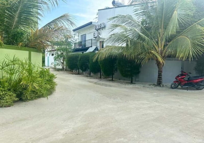 Local island(Himmafushi) tour from Male'/ Hulhumale Maldives - A Deep Dive into the Himmafushi Island Tour