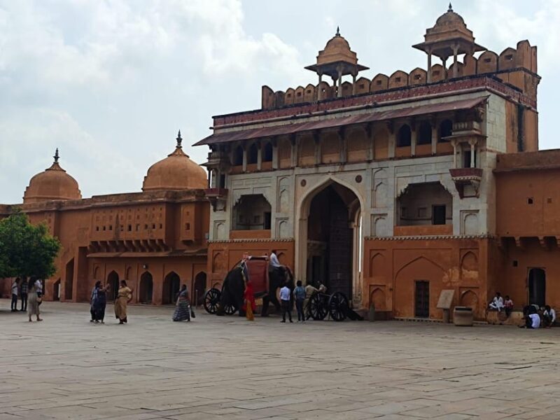 Local Jaipur city sightseeing with options - An In-Depth Look at the Jaipur City Tour