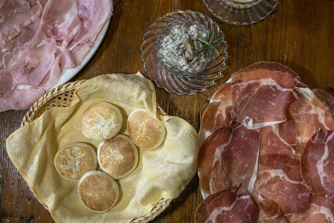 Local Market Tour and Dining Experience at a Locals Home in Modena - Market Tour With a Local Cesarina