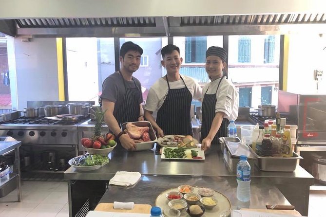 Local Market Tour and Private Cooking Class - Tour and Cooking Class Overview