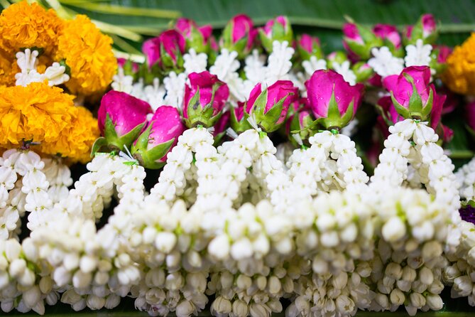 Local Markets of Bangkok Private Tour - Unique Souvenirs to Bring Home