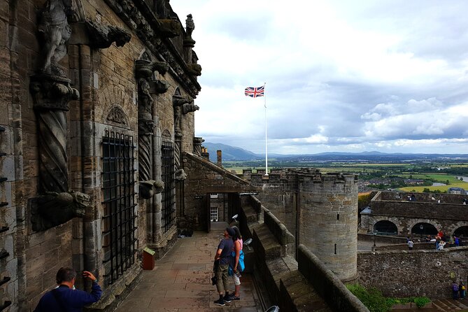 Loch Lomond, Stirling Castle, Distillery Luxury Private Tour - Stirling Castle Exploration