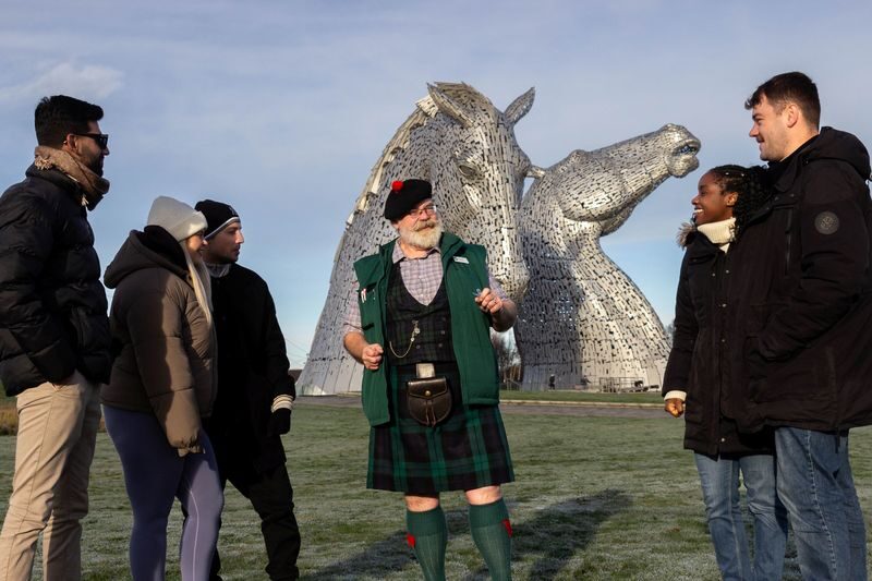 Loch Lomond, Stirling Castle & the Kelpies Day Tour from Edinburgh - From Edinburgh to the Kelpies