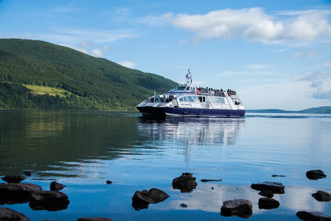 Loch Ness and Caledonian Canal 2-Hour Cruise From Dochgarroch - Meeting and Pickup
