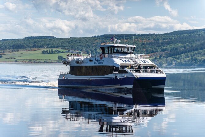 Loch Ness Cruise and Urquhart Castle Visit From Inverness - Knowledgeable and Entertaining Guides