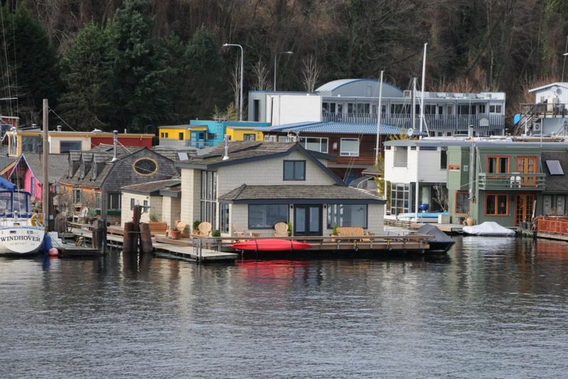 Locks Cruise from Seattle Waterfront with Live Narration - Choose the route before you choose the time