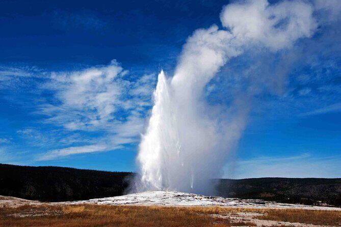 Lodging at Old Faithful-Yellowstone&Grand Teton Small Group 5-Day - Unlocking the Magic of Yellowstone & Grand Teton in Just 5 Days
