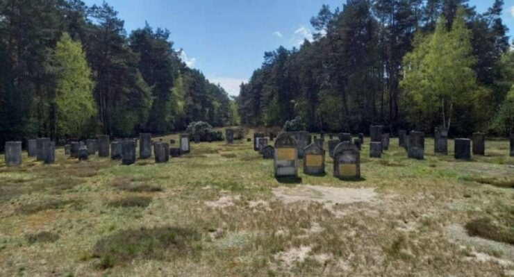 Lodz: Chelmno Kulmhof Concentration Camp Private Tour - Tour Location and Duration