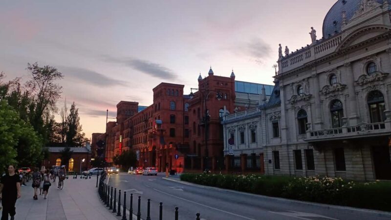 Lodz: Standard Walking Tour 2 Hours of Urban Stories - Exploring Lodz in 2 Hours: A Walk Through Urban Stories