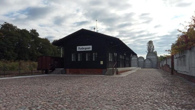 ŁÓDŹ: Tour on the Area of the Former Litzmannstadt Ghetto - Booking Information