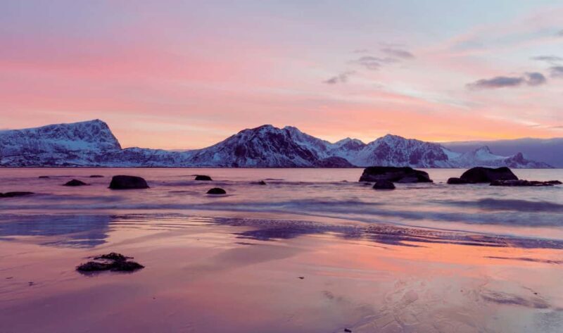 Lofoten: Full-Day Tour with a Local Chinese-Speaking Guide - Who Would Love This Tour?