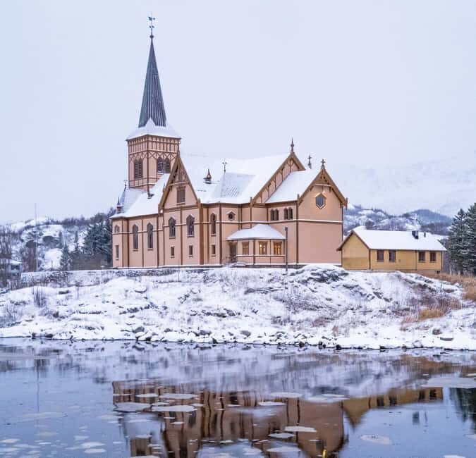 Lofoten: Half-Day Guided Tour with local guide Photo Stops - Flexibility and Weather Considerations