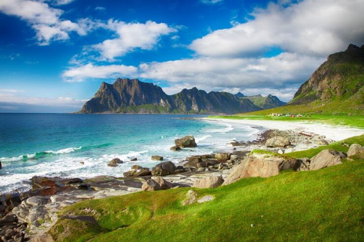 Lofoten Islands: Summer Photography Tour to Haukland Beach - Experience Highlights