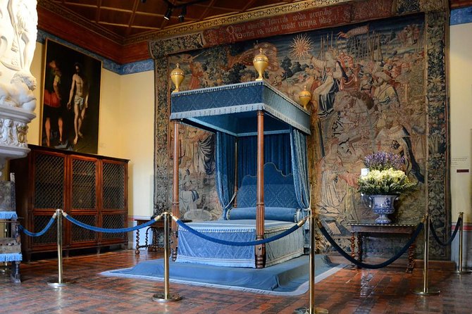 Loire Castles : Cheverny, Chenonceau, Chambord Guided Tour From Paris - Common Questions