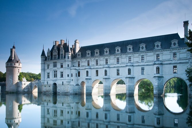 Loire Valley Castles Day Trip From Paris With Wine Tasting - What to Expect & Logistics