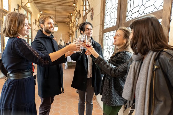 Loire Valley Castles Trip With Chenonceau and Chambord From Paris - Issues With Crowding and Lunch Options