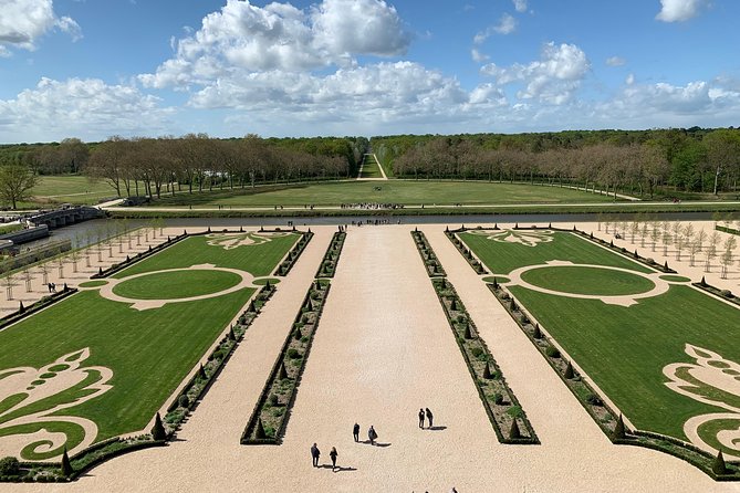 Loire Valley Castles VIP Private Tour: Chambord, Chenonceaux, Amboise - Amboise: A Royal Retreat