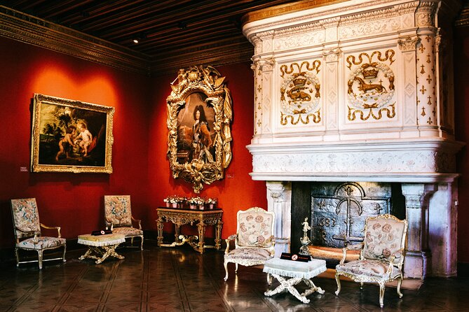 Loire Valley Emblematic Castles Private Tour With Antoine - Customized Group Options