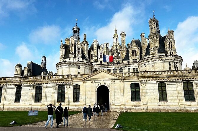 Loire Valley Guided Tour - Tour Details