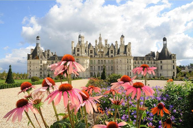 Loire Valley Most Visited Castles Private Tour From Tours or Amboise - Selecting Date and Travelers