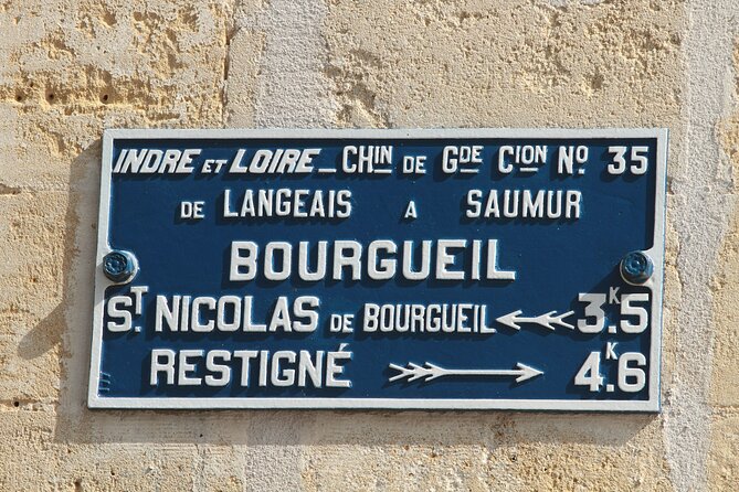Loire Valley Wine Region: Private Full Day Tour From Tours - Expert Local Guide