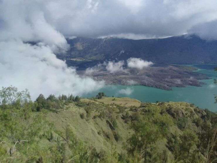 Lombok: 2-Day Mount Rinjani Crater Rim Tour - Key Points