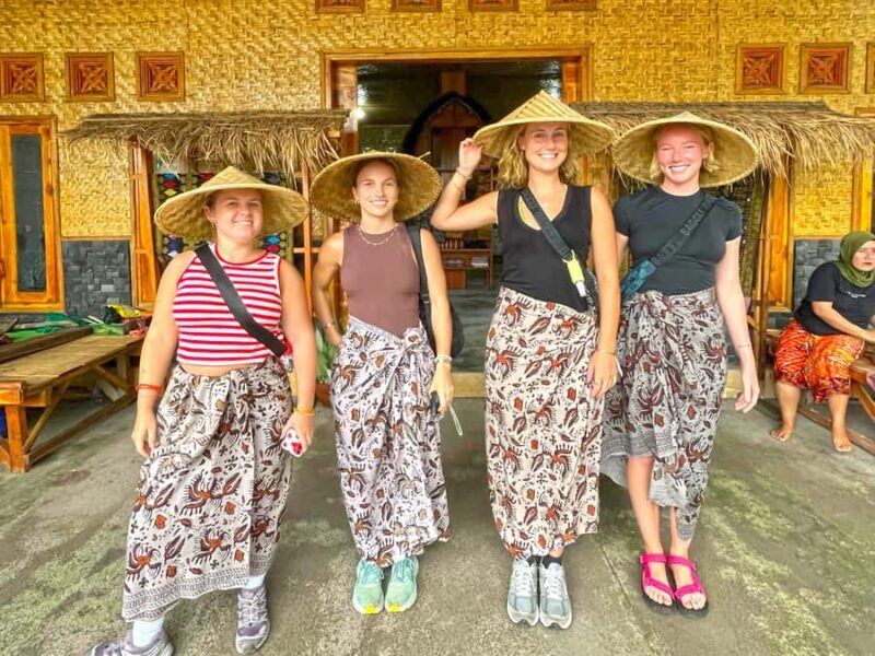 Lombok: Benang Stokal, Benang Kelambu, Culture, & Beach Tour - FAQ