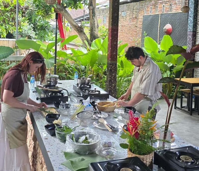Lombok: Cooking Class Lombok Cuisine with Documentation - The Experience Logistics