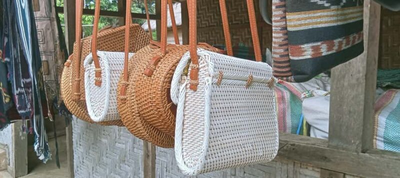 Lombok Countryside Field, Selong Hill, Village & Waterfalls - FAQ