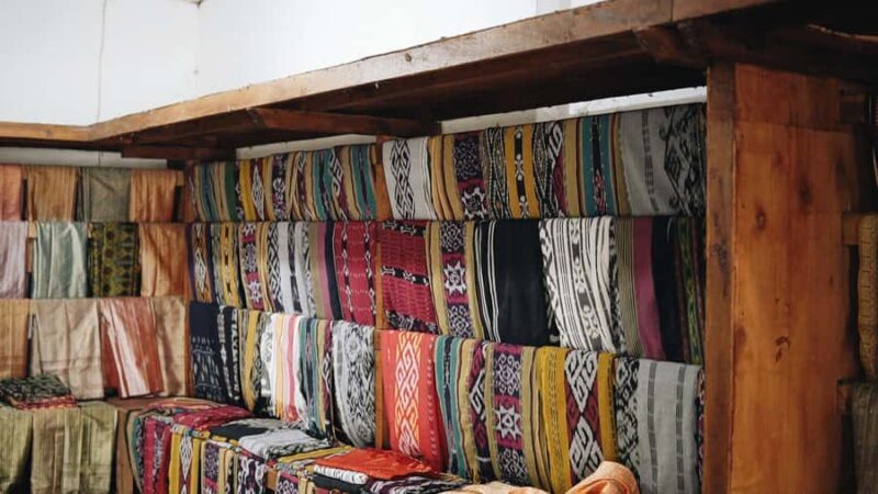 Lombok Day Tour: SukararaVillage, Pink Beach&Gili Snorkeling - Who Should Consider This Tour?