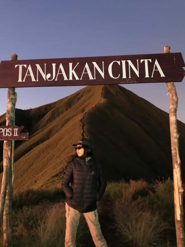 Lombok: Exclusive Anak Dara Hill Overnight Hike with Dinner - Good To Know