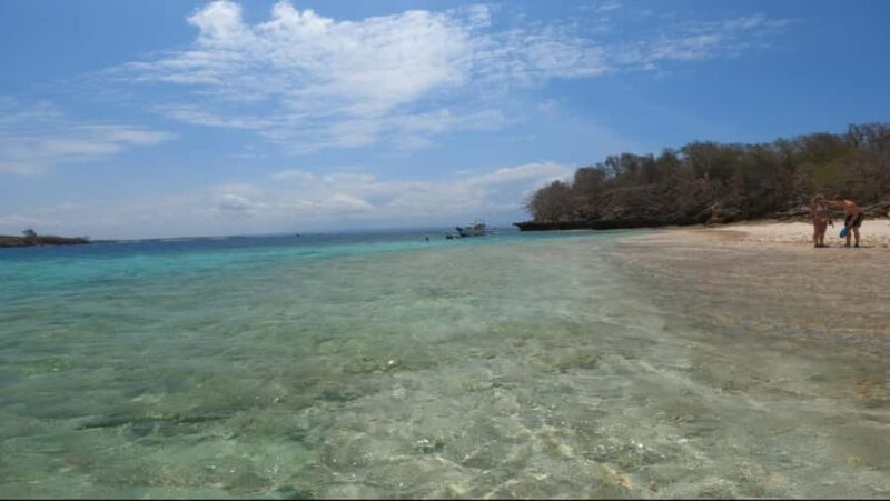 Lombok: Exotic Beach And Beautiful Snorkeling - Transport, Timing, and Group Size