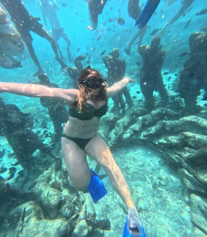 Lombok: Gili Islands Glass Bottom Boat Tour with Snorkeling - Exploring the Itinerary: What to Expect