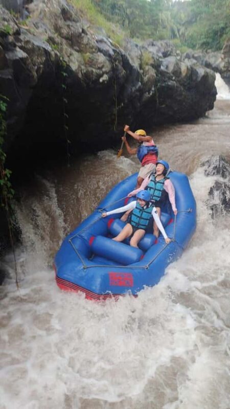 Lombok : Islamic Centre, Balinese Temple end River Rafting - Exploring Lombok: An Adventure and Cultural Journey