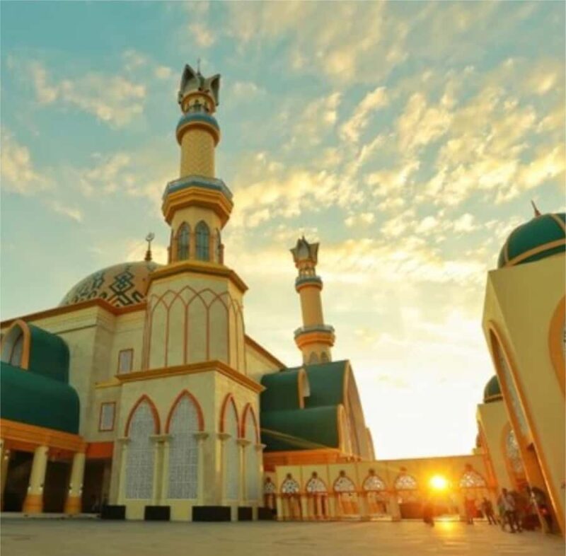 Lombok : Islamic Centre, Balinese Temple end River Rafting - Practical Details and Value