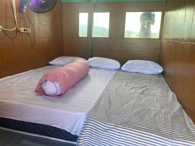 Lombok: Komodo Island 4-Day Boat Trip With Food and Board - Itinerary Highlights